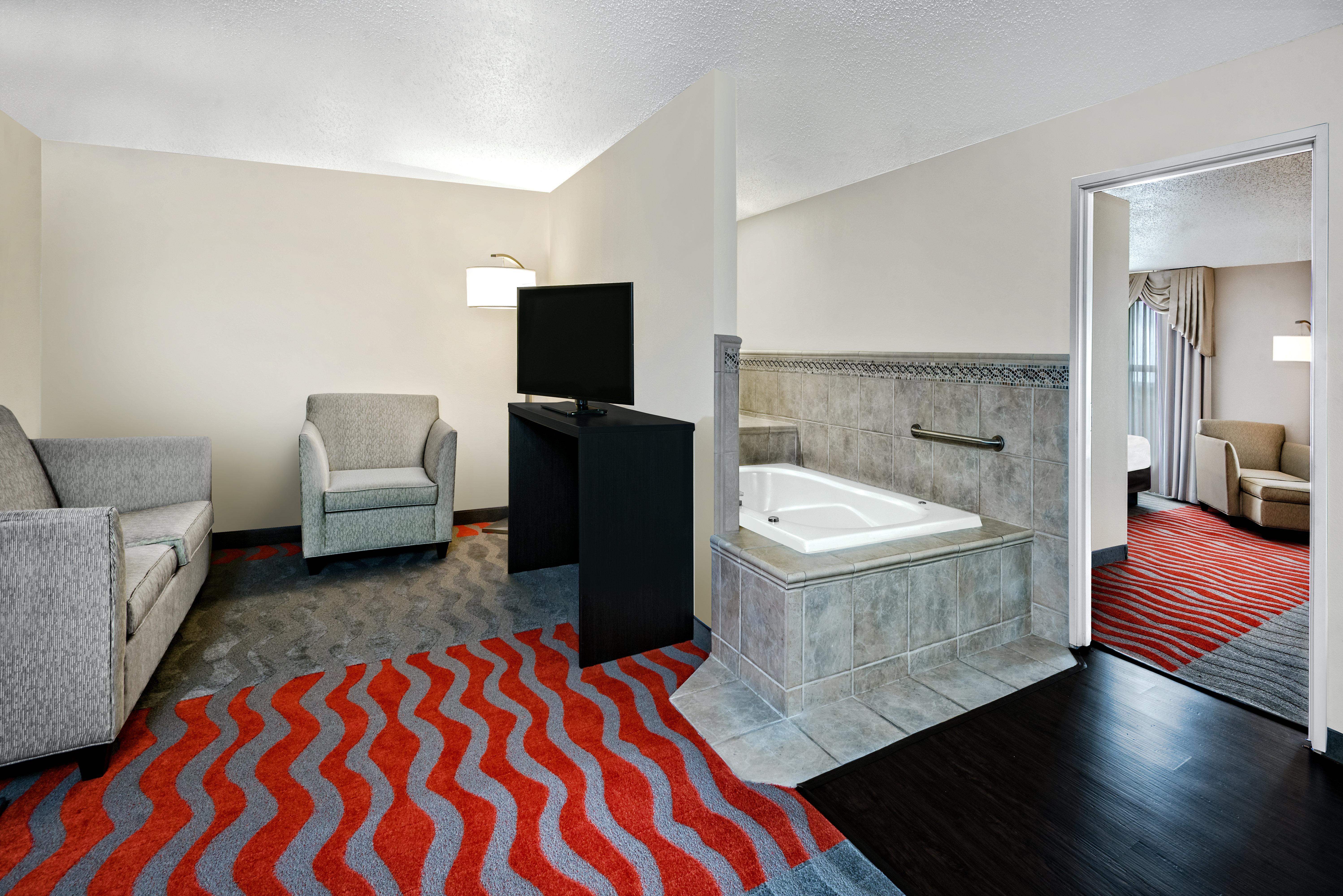Holiday Inn & Suites College Station-Aggieland By Ihg Exterior photo